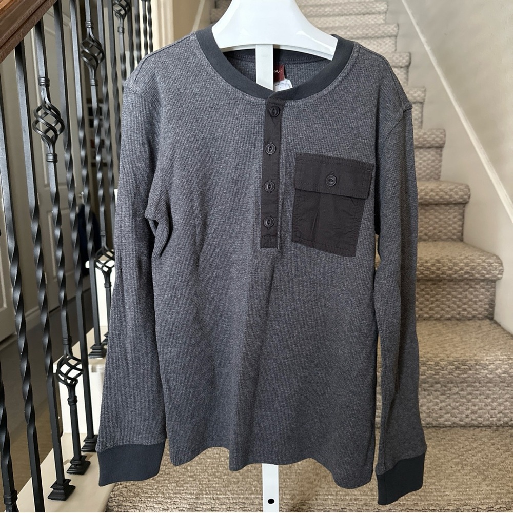TEA Collection NWT Boys Thermal Gray  Long Sleeve T-Shirt Size Large 8-10